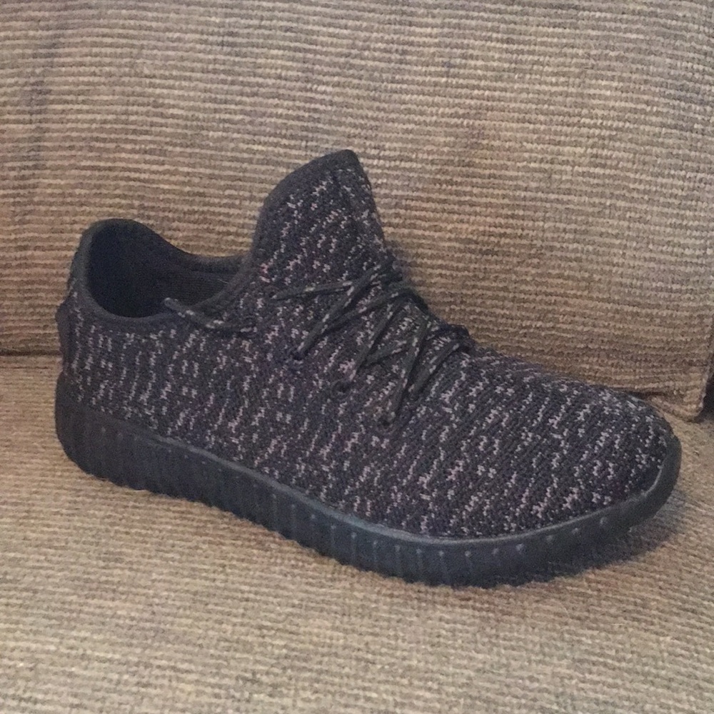 Tennis Shoes